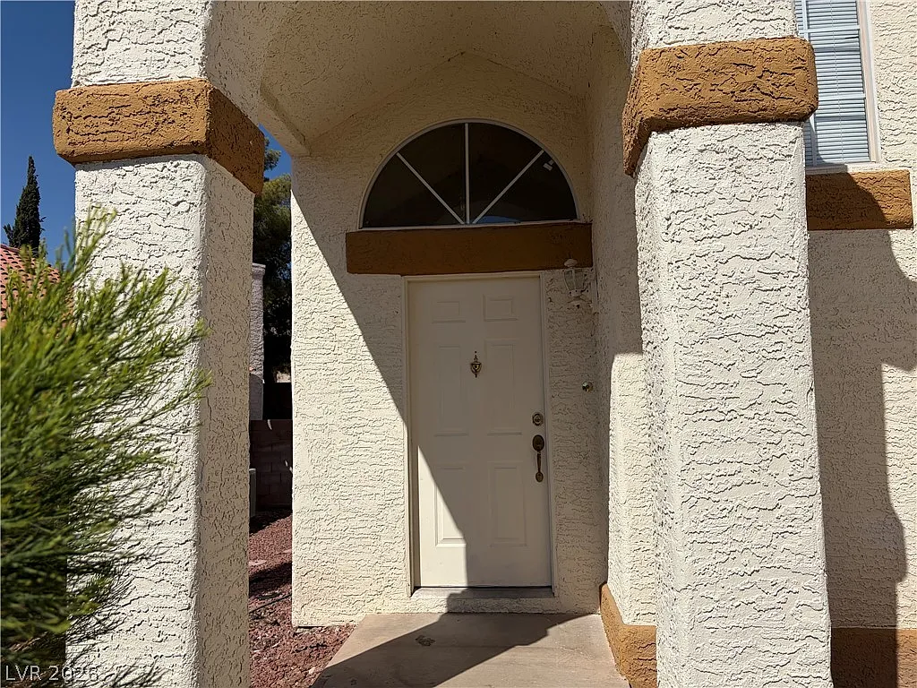 4 bed, 3.0 bath, 2207 sqft, $2,195 — Photo 4