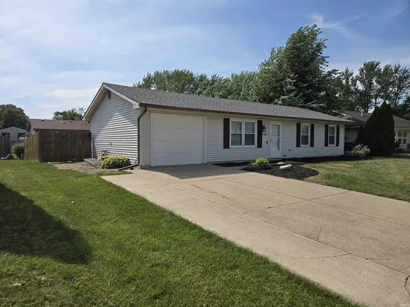 15009 Hedgebrook Dr, Huntertown, IN 46748