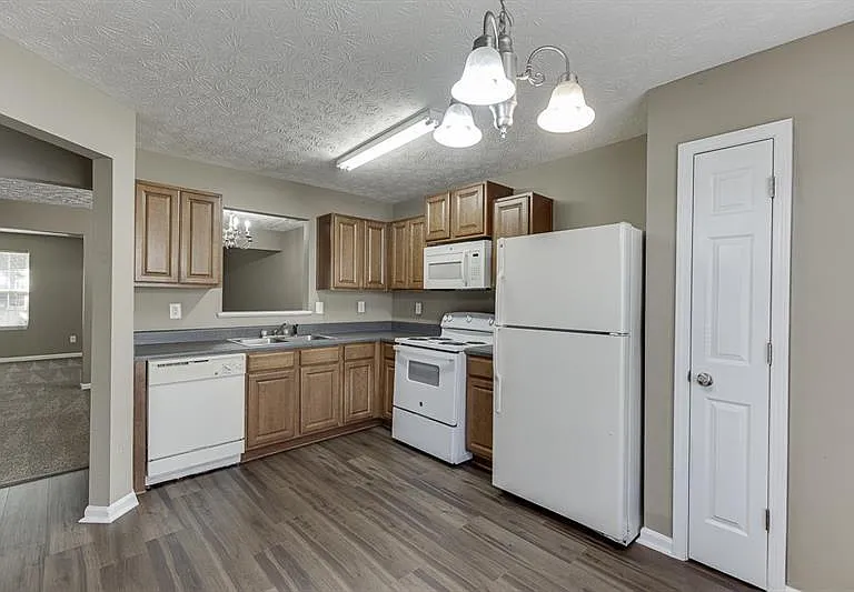 2883 Creek Bottom Ct — Photo 6