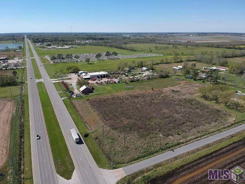 2nd image of Willie Young Rd