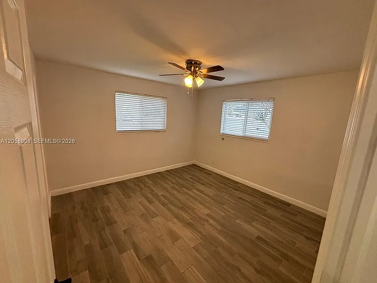 1426 Arthur St — Photo 8