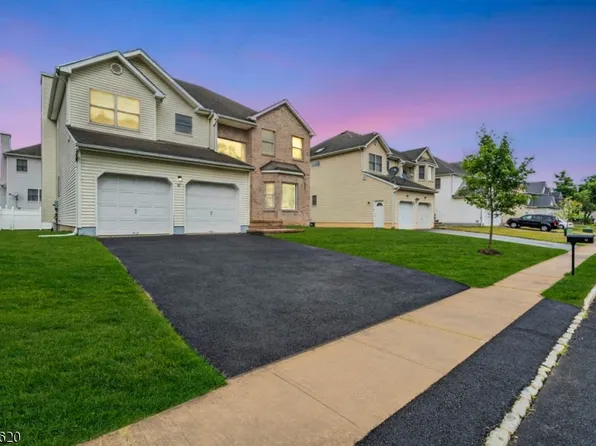 42 Leah Way, Parsippany-Troy Hills Twp., NJ 07054