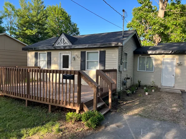 921 30th St, Des Moines, IA 50312