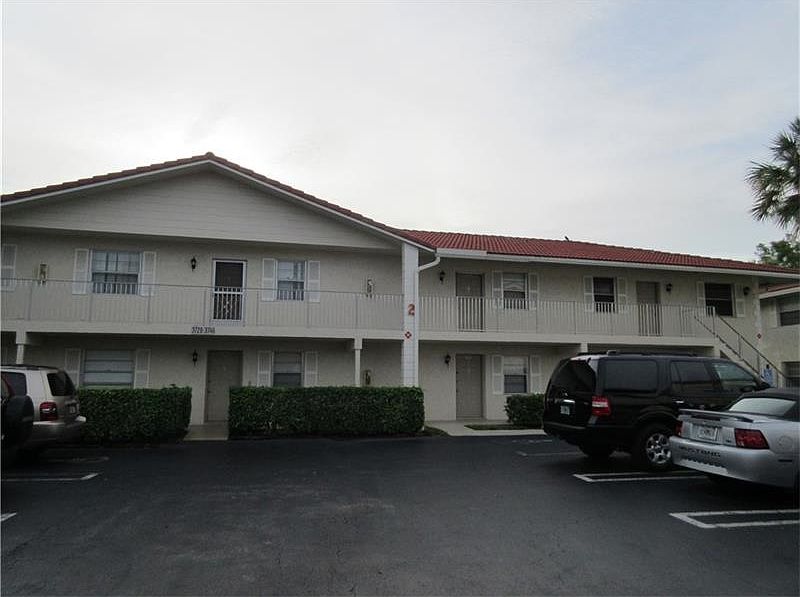 1st image of 742 N University Dr #I2