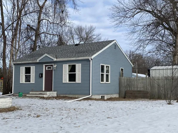 512 6th Ave S, Princeton, MN 55371