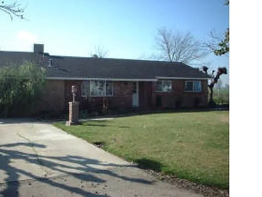 2725 E Vassar Ave photo 1