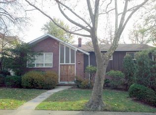 11 Snyder Rd, Englewood Cliffs, NJ 07632