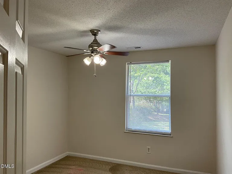 101 Luxon Pl — Photo 24