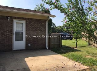 862 El Camino Dr, Cantonment, FL 32533