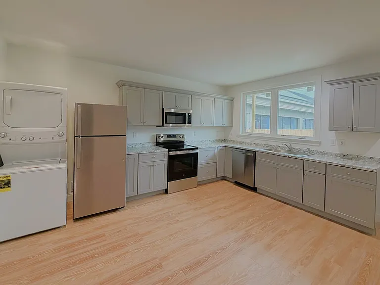 53 Parker St — Photo 1
