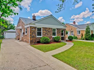 8212 N Caldwell Ave, Niles, IL
