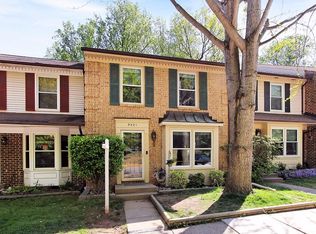 9021 Armendown Dr, Springfield, VA 22152