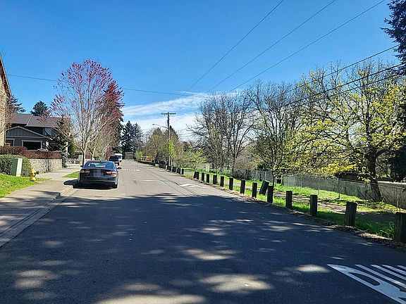 5th image of 4904 Nicholson Rd