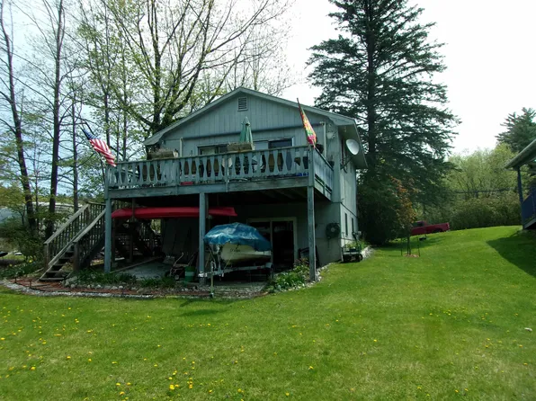 113 Tinmouth Pond Road, Tinmouth, VT 05773-1138