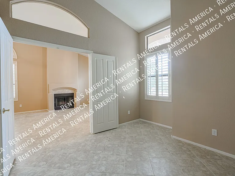 263 E Ashurst Dr — Photo 11