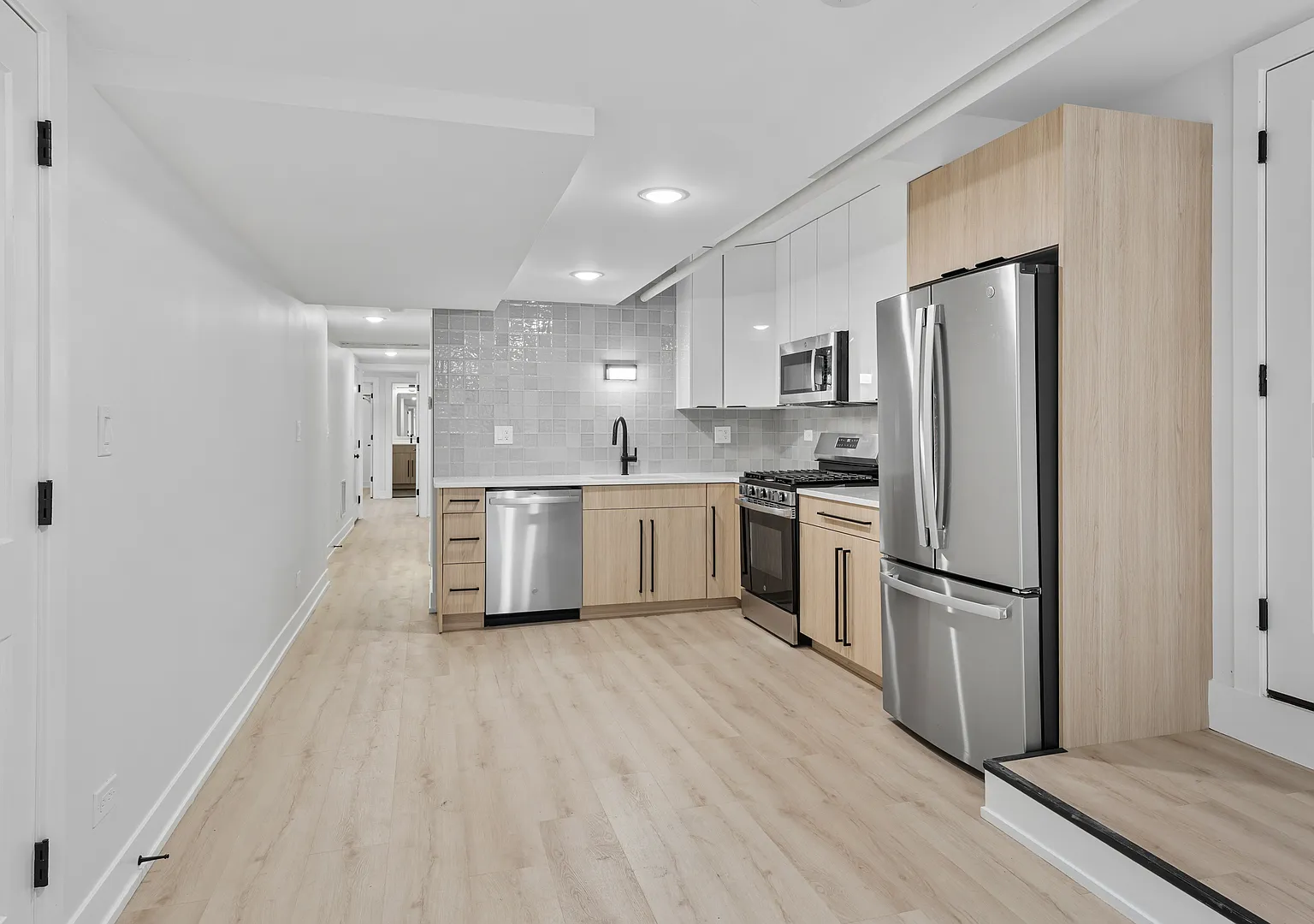 2 bed, $2,503 — Photo 3