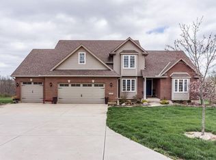 2100 California Rd, Okeana, OH 45053