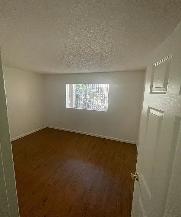 351 S Lincoln Ave