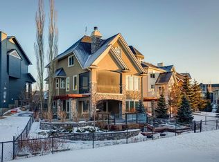 135 E Coopers Hl SW, Airdrie, AB T4B3L7