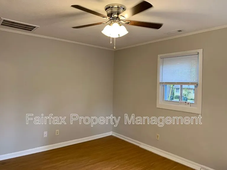 2418 Owen St #A — Photo 4