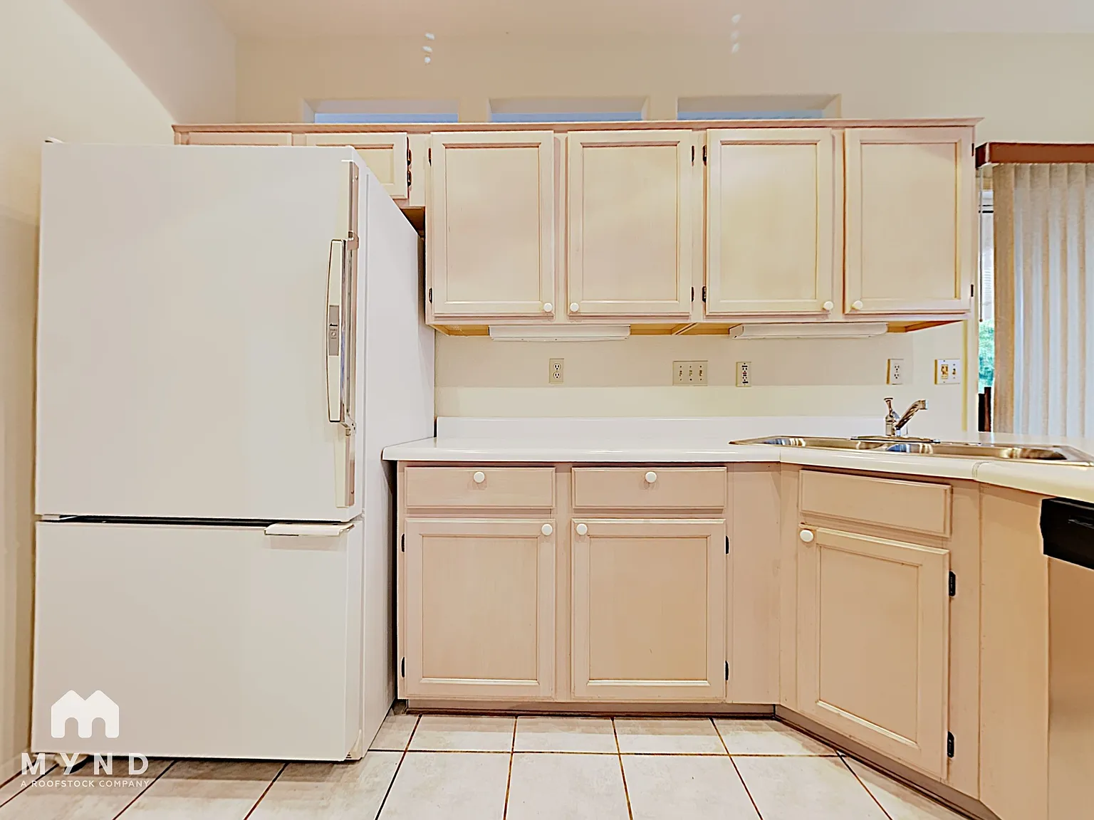 2 bed, 2.0 bath, 1410 sqft, $1,615 — Photo 4