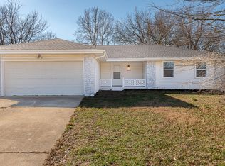 3675 S Blackburn Ct, Springfield, MO 65807