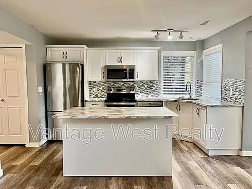 1139B Caledonia Way Photo 1