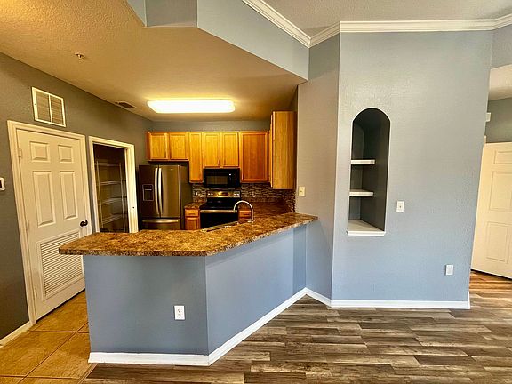 5th image of 10209 Courtney Palms Blvd APT 301