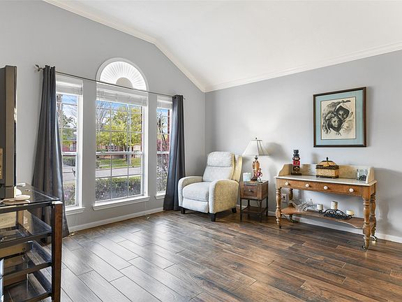 3rd image of 21803 Whispering Forest Dr