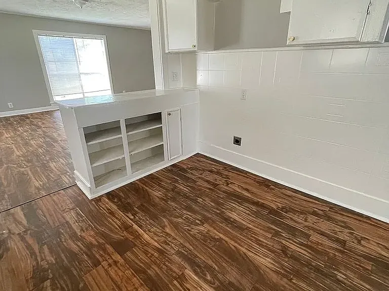 1503 Link Ave — Photo 8