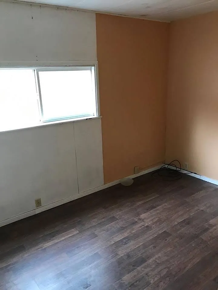 2 bed, $995 — Photo 3