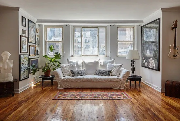 Rented by Level Group | media 26
