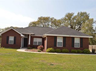 5425 Pescara Dr, Pace, FL 32571