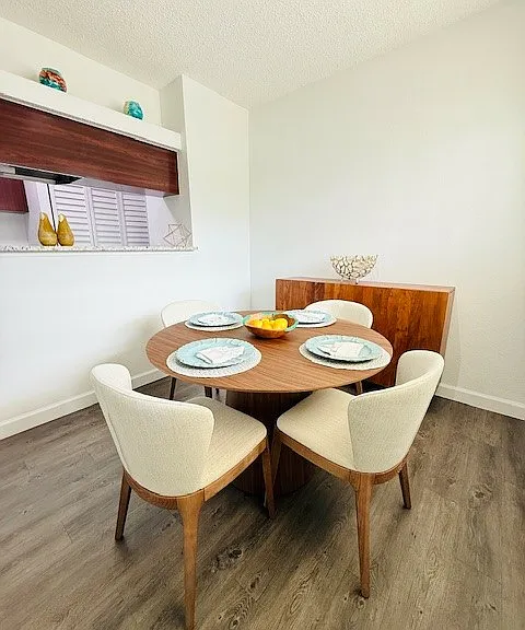 Waterford Point Apartments — Photo 9