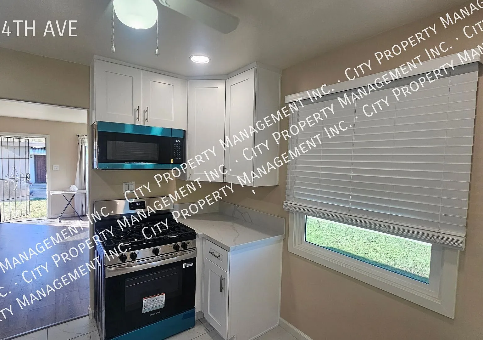 Charming 2-Bedroom Apartment in Chula Vista — Photo 4