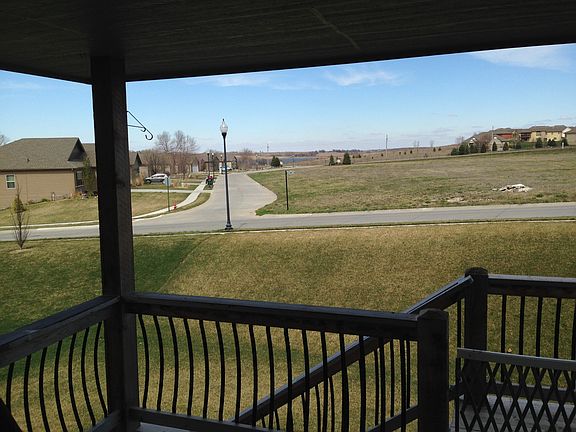 3rd image of 1420 White Pine Cir