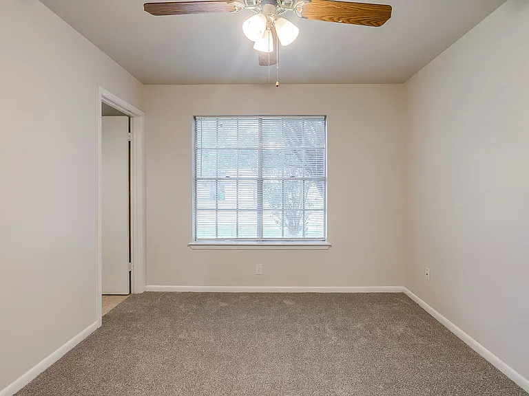 816 E Mustang St — Photo 25