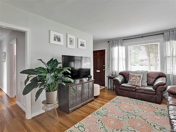 5th image of 4711 Stuart Ave