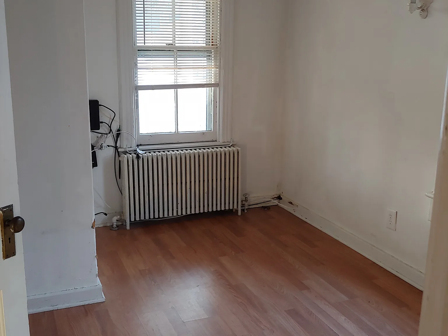 1 bed, $900 — Photo 2