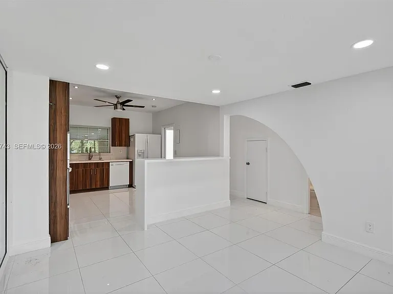 8875 SW 62nd Ter #10-D — Photo 13