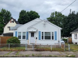52 W Lawn Ave, Pawtucket, RI 02860