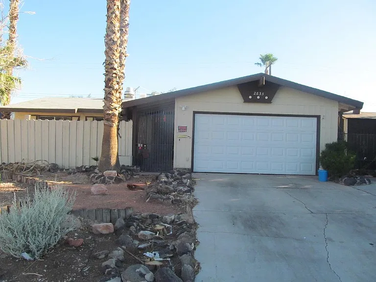 2835 Natalie Ave — Photo 1
