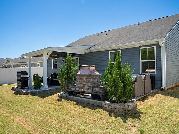 4th image of 2274 Hemming Way