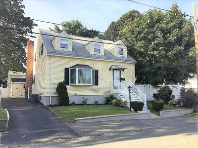 29 Arnold Ave, Peabody, MA, 01960