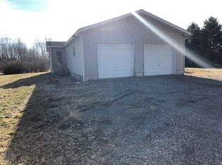 5160 E Coldwater Rd, Flint, MI 48506