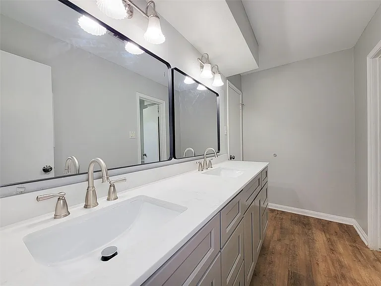 13406 Glen Erica Dr — Photo 23