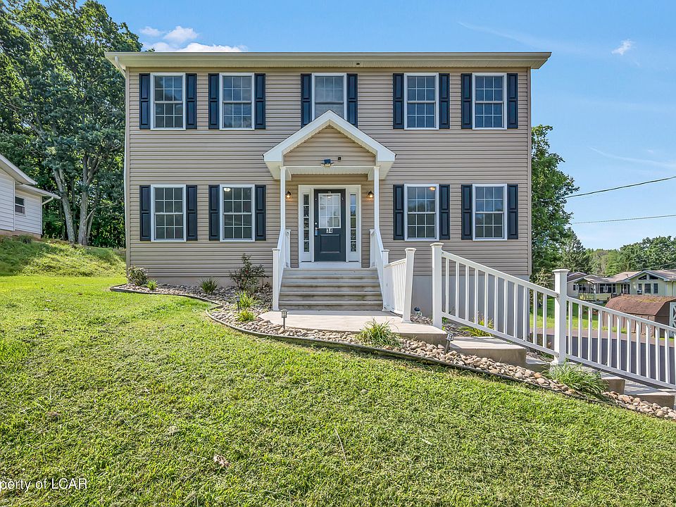 1st image of 34 Terrace Dr