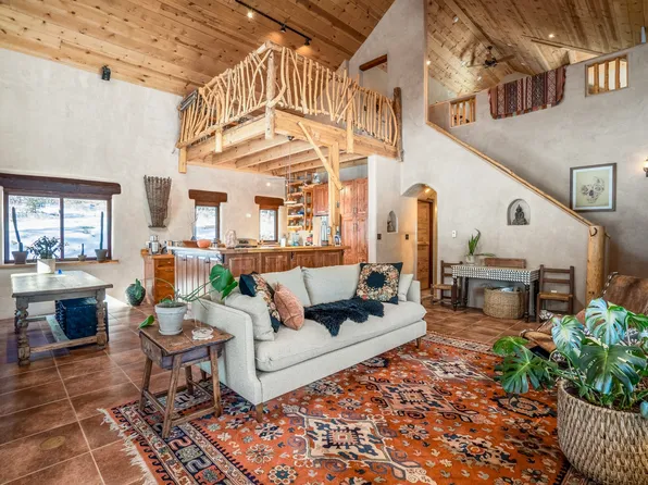 161 Avenida Ponderosa, Glorieta, NM 87535