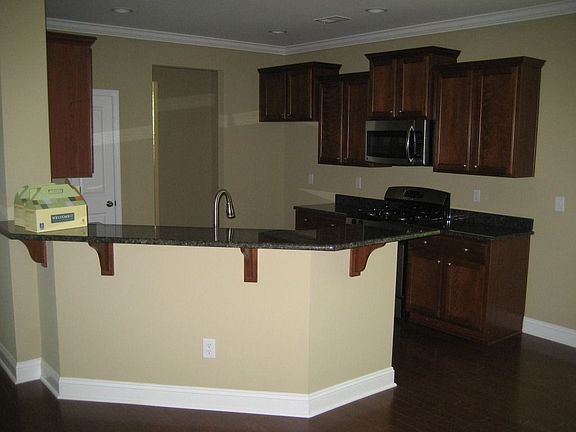 258 Hundred Oaks Pkwy