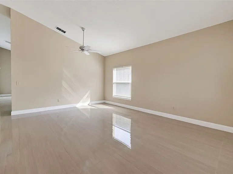 1851 Great Falls Way — Photo 10